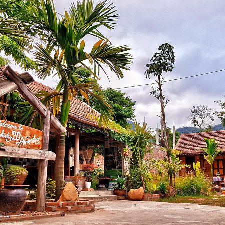 Highway 20 Homestay Phong Nha Eksteriør bilde